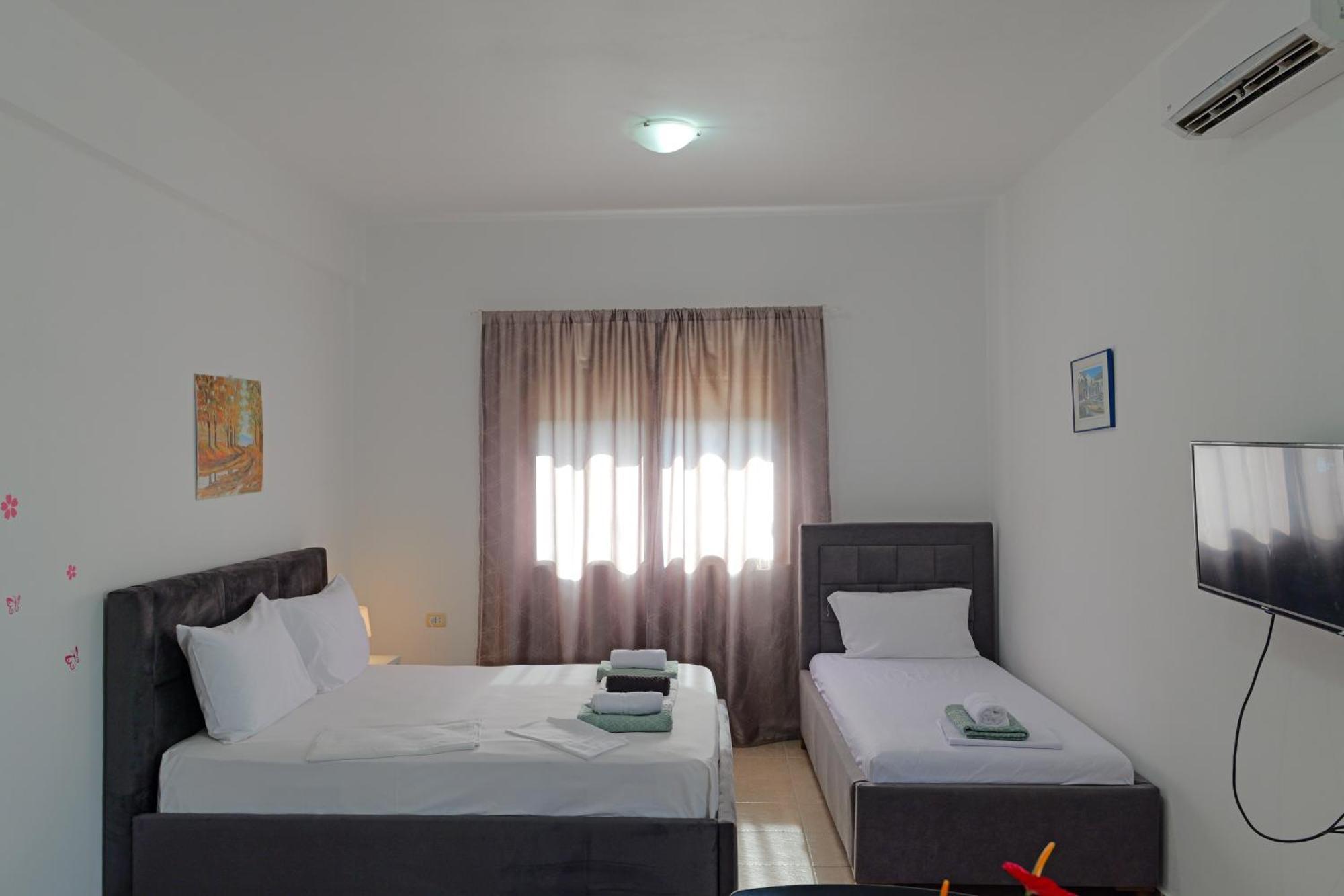 Central Garden Residence Sofia - Free Parking كساميل المظهر الخارجي الصورة