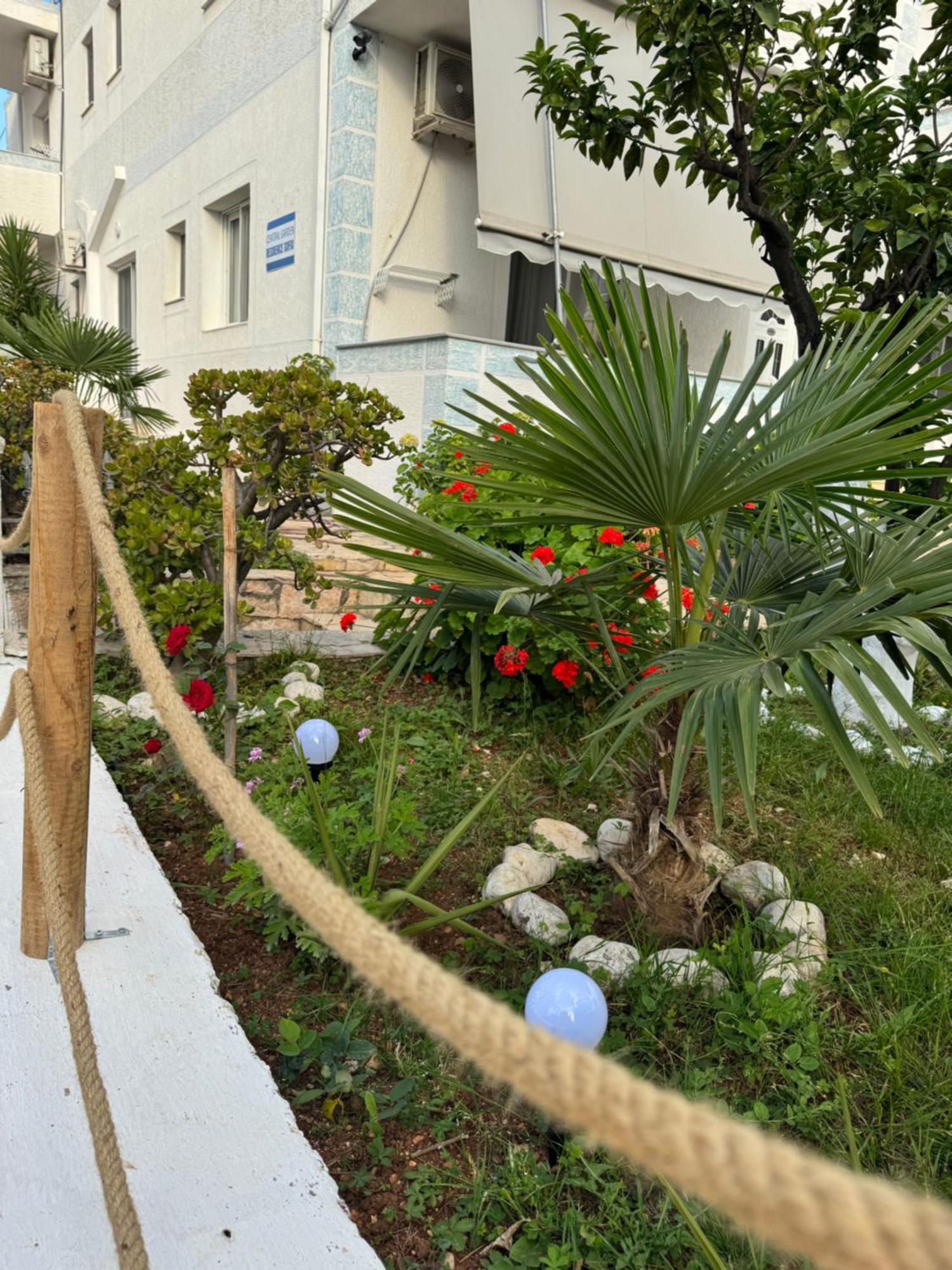 Central Garden Residence Sofia - Free Parking كساميل المظهر الخارجي الصورة